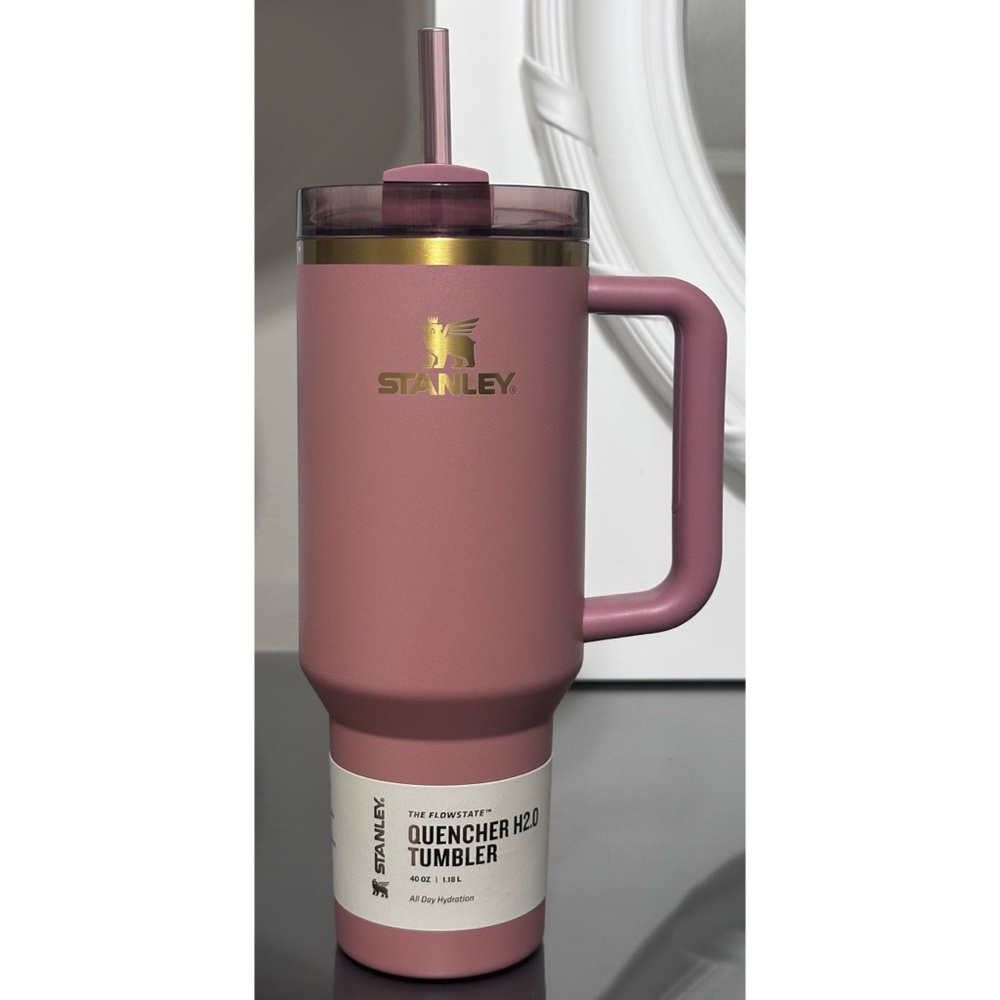 Stanley Europe Quencher H2.0 FlowState 40oz Tumbler, ANTIQUE‎ PINK